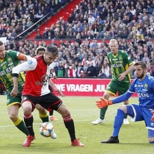 Robin van Persie se povukao